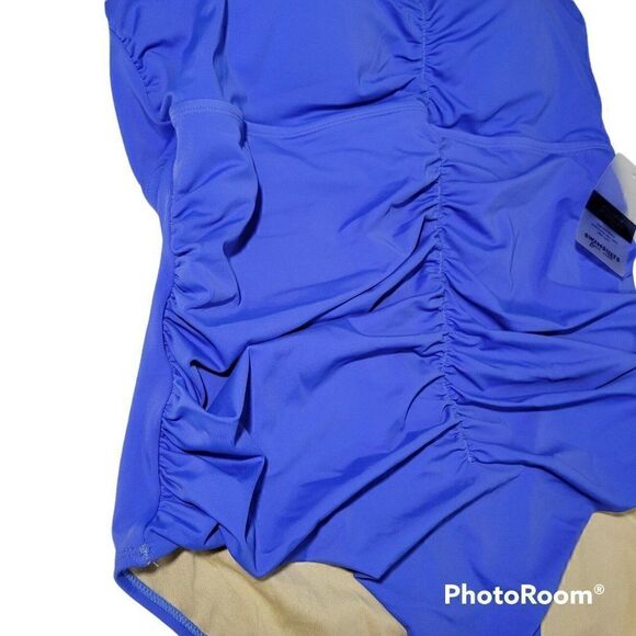 Swimsuits For All Womens Plus Size 24 Shirred Halter One Piece Swimsuit NEW - Picture 8 of 12